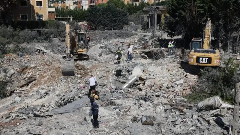 Israel Aumenta Bombardeos en el Sur del Líbano tras Visita Presidencial