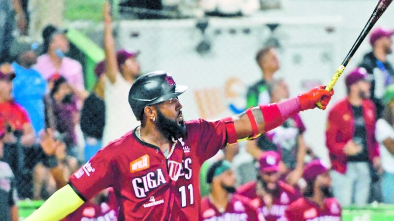Marcell Ozuna se Une a los Gigantes del Cibao desde el Inicio del Torneo