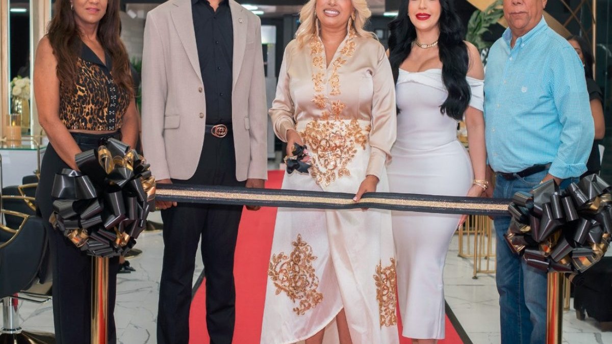 Roxanna’s Glamour Renueva su Presencia en Colinas Mall