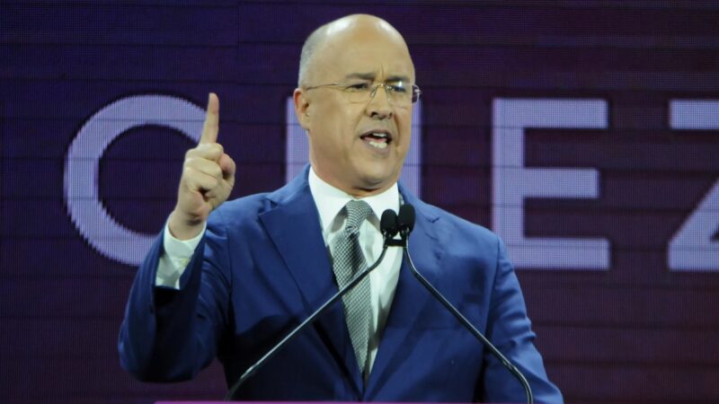 Domínguez Brito Apoya Suspensión de Consulta del PLD y Reafirma Aspiraciones Presidenciales
