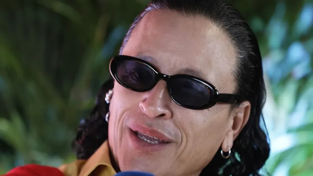 Elvis Crespo Vive un Verano Mágico con Éxitos Musicales