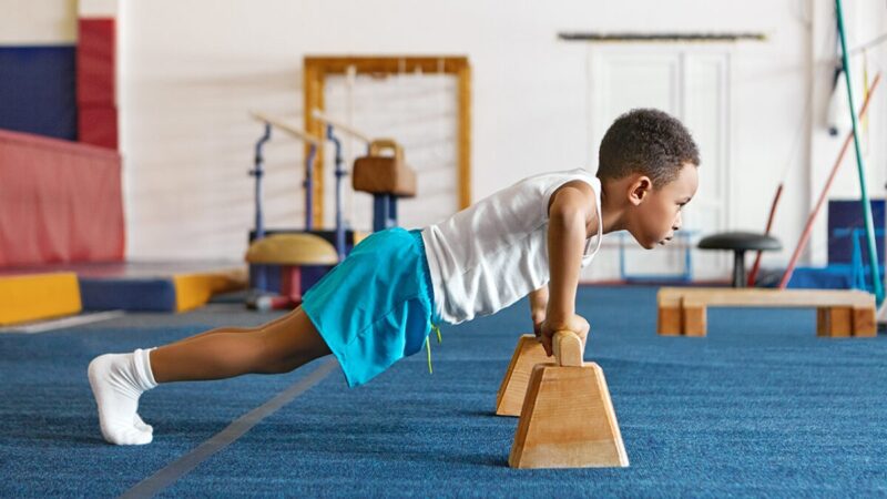Equilibrio en el Entrenamiento Infantil: Claves para un Desarrollo Saludable