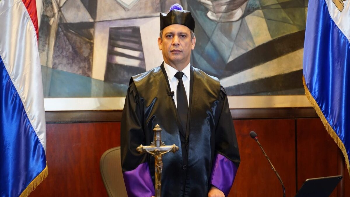 Henry Molina Expone Desafíos del Sistema Judicial en Almuerzo Corripio