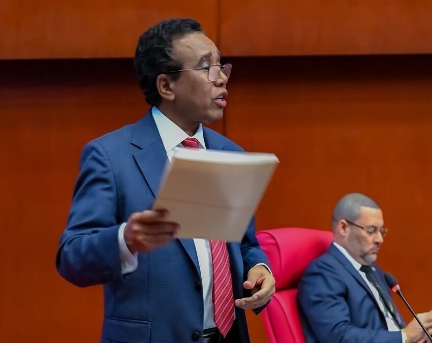 Félix Bautista Impulsa Proyecto para Eliminar el Método D’Hondt en Elecciones