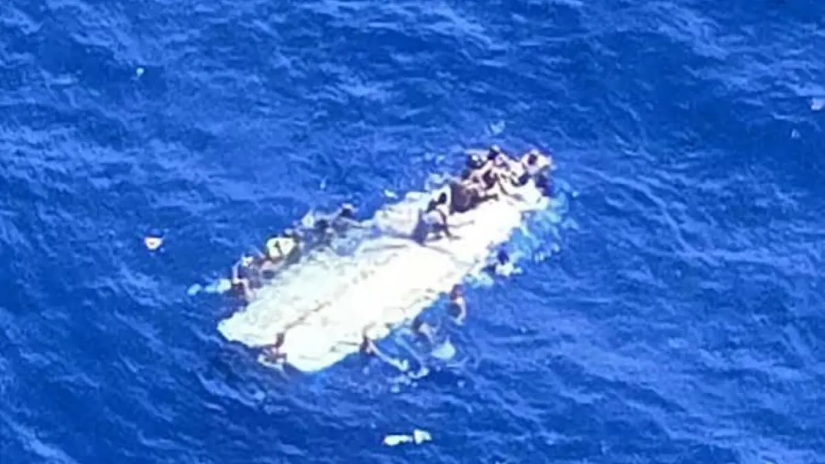 Dramático Rescate en el Mar: 40 Personas Salvadas Tras Naufragio en Puerto Rico