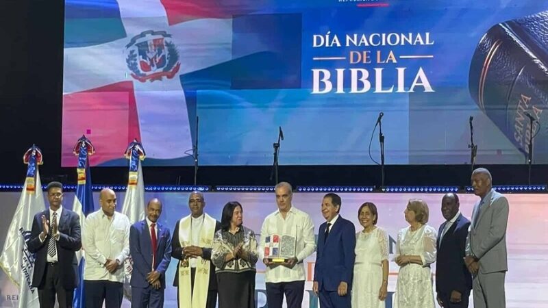 Celebración del Día Nacional de la Biblia con el Presidente Abinader