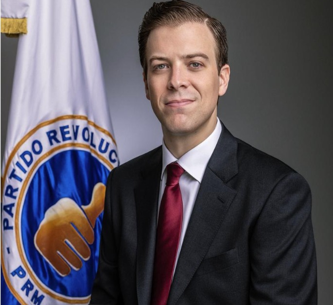 Juan Garrigó Mejía Deja el Gobierno para Asumir Nuevo Rol en el PRM