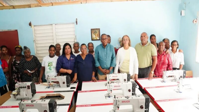 DASAC Impulsa el Autoempleo Femenino con Entrega de Máquinas de Coser