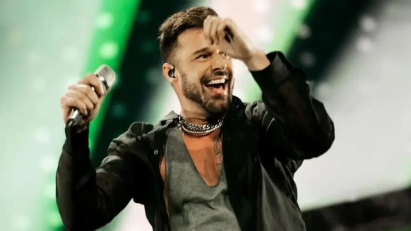 Ricky Martin Encuentra Refugio en el Arte de Contar Historias