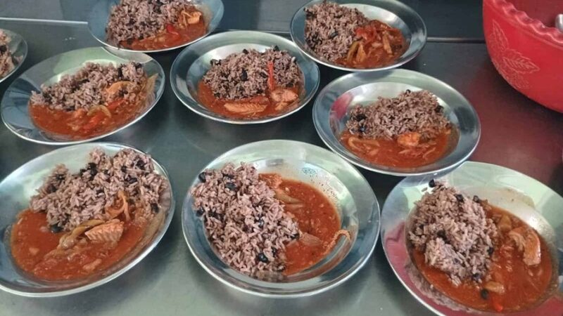 Desafíos en la Alimentación Escolar de República Dominicana
