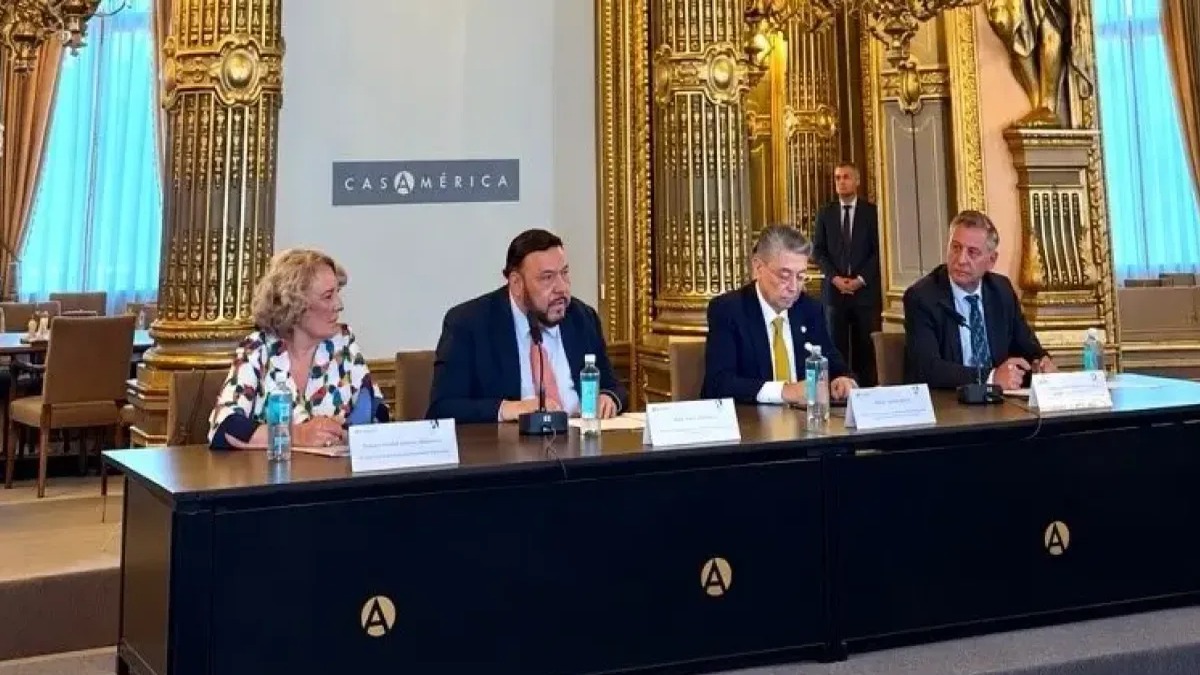 Miguel Reyes Sánchez Resalta el Legado de la UASD en Madrid