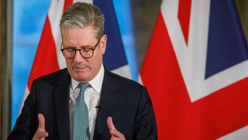 Keir Starmer Renuncia a su Escaño en el Parlamento Británico