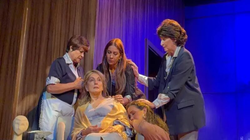 “Perdida Mente”: Una Obra que Explora el Olvido con Humor y Profundidad