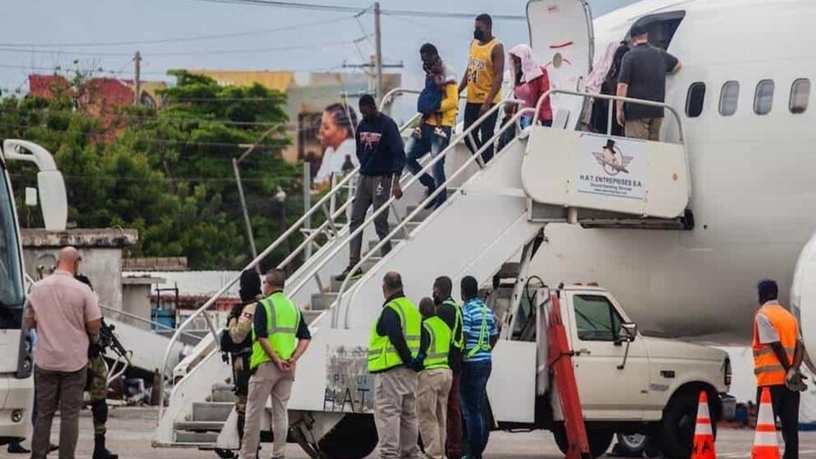 Aumentan Deportaciones de Haitianos desde EE. UU. en Medio de Crisis de Seguridad