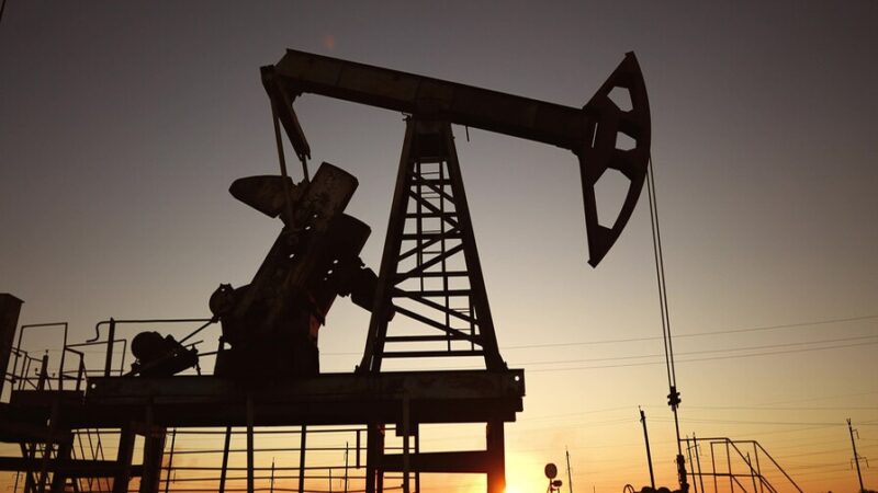 El Petróleo Se Aproxima a los US$100 por Tensión entre EE. UU. e Irán