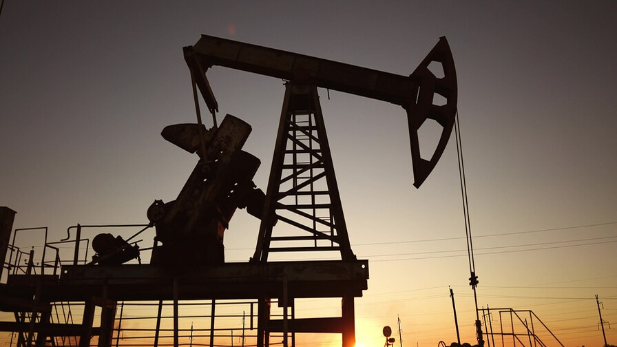 El Petróleo Se Aproxima a los US$100 por Tensión entre EE. UU. e Irán