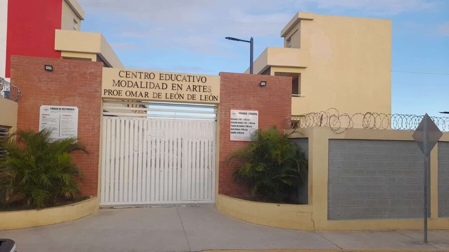 Alarma en Sabana Perdida por Fuga Química en Planta de la CAASD