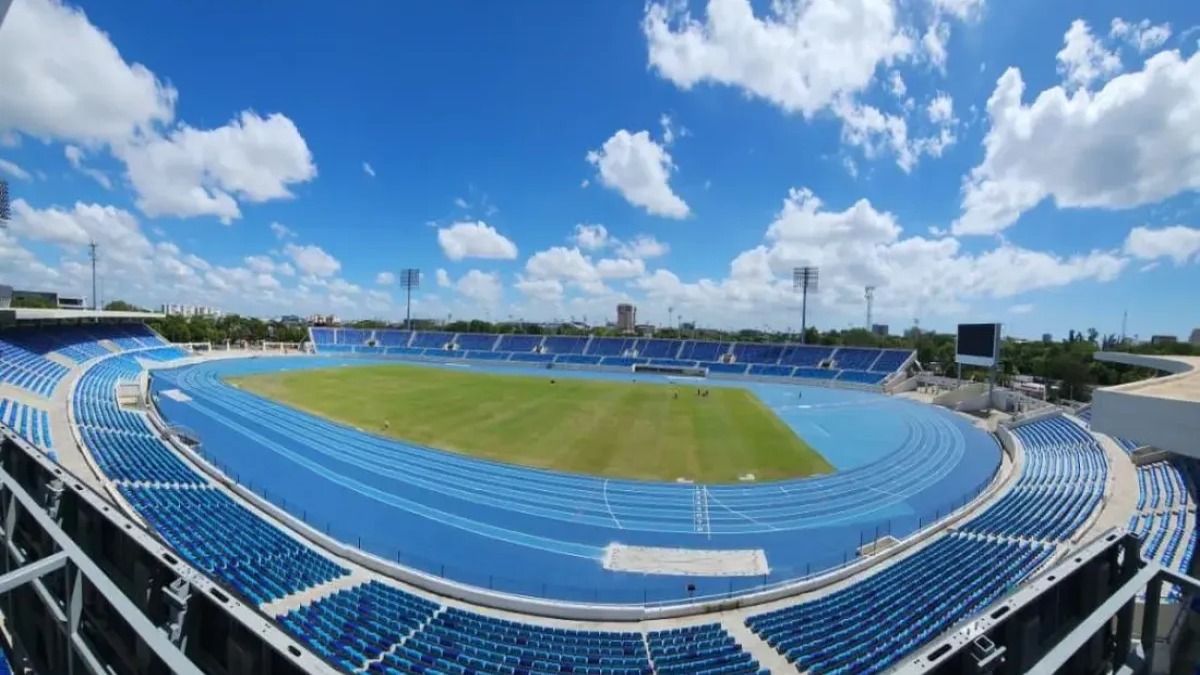 Preparativos en el Félix Sánchez para el Clásico de Fútbol entre Haití y República Dominicana