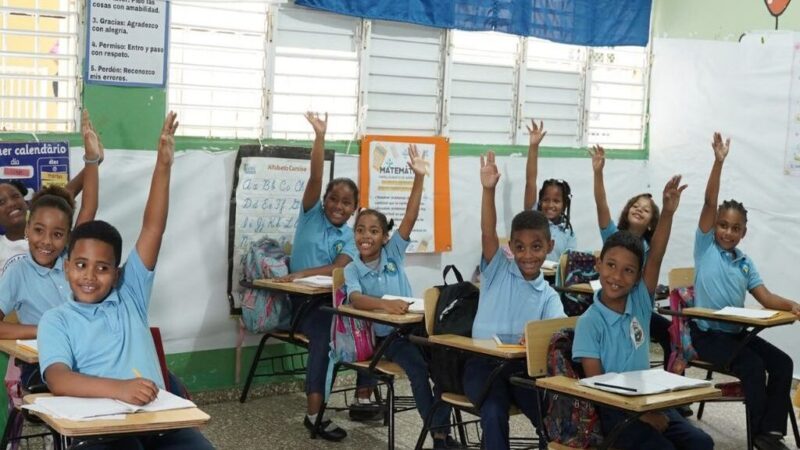 Educa advierte sobre ausentismo y bajo rendimiento académico en República Dominicana