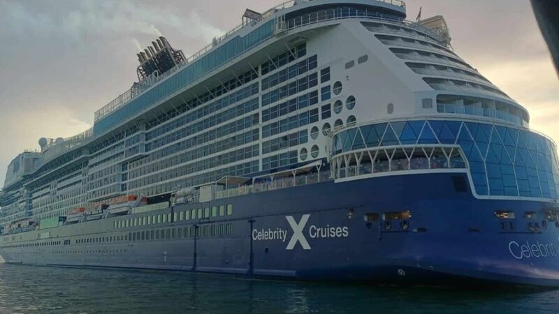 El Crucero Celebrity Beyond Engalana Taíno Bay en Puerto Plata