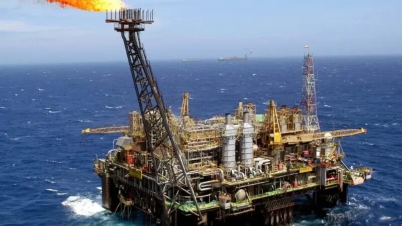 El Petróleo de Texas Aumenta un 3% Alcanzando los 97.97 Dólares por Barril