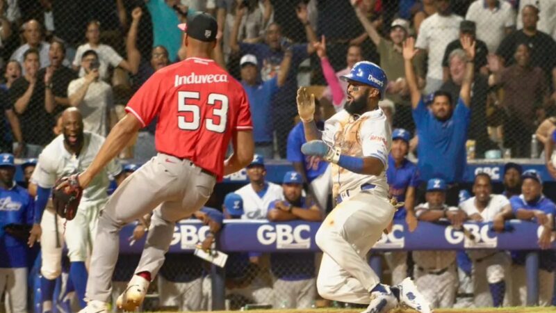 Emilio Bonifacio Conduce a Licey a una Victoria Épica sobre Escogido
