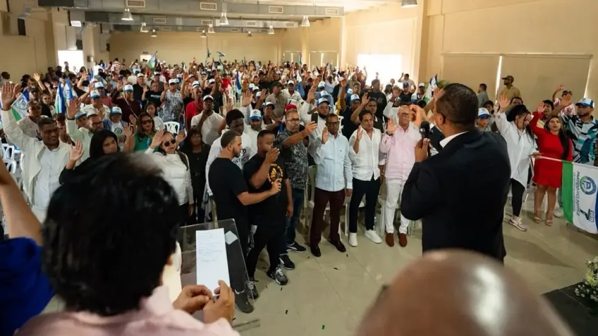 País Posible Fortalece su Presencia en San Francisco de Macorís con Nuevos Militantes