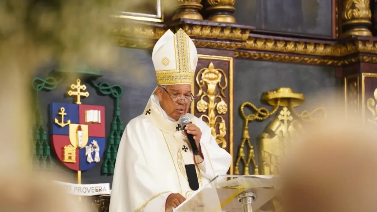 Monseñor Ozoria Celebra 75 Años de Vida y Servicio Episcopal