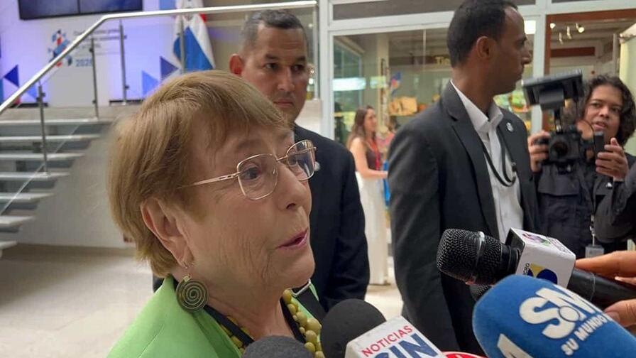 Michelle Bachelet y Cepal Abordan Desafíos Geopolíticos en Santiago