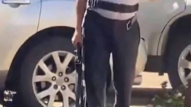Hombre Armado en Ciudad Juan Bosch Enfrenta Posibles Cargos