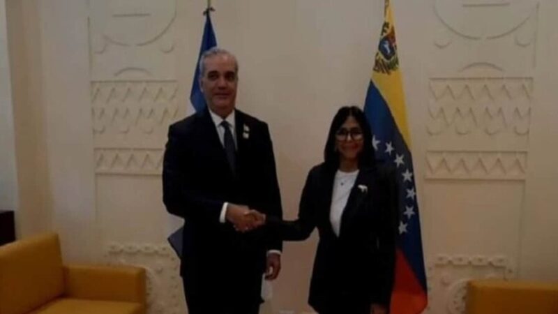Presidentes de RD y Venezuela Dialogan en Foro de la FAO