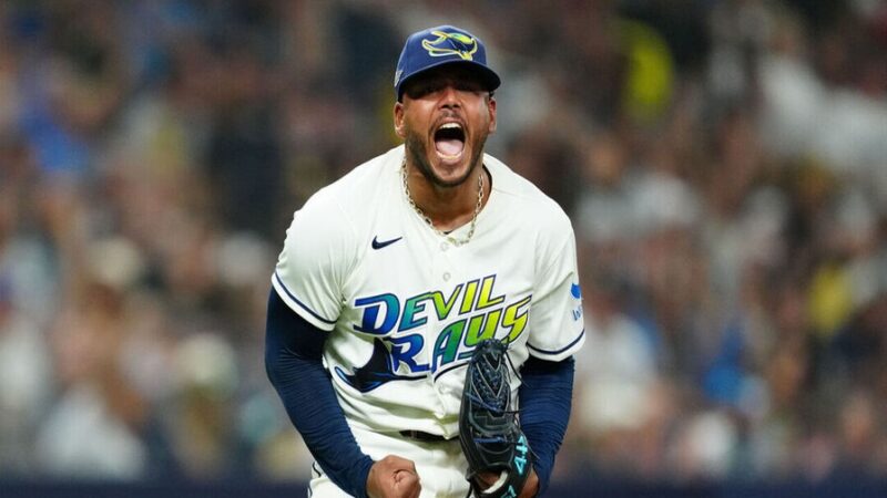 Freddy Peralta Brilla en la Victoria de los Rays sobre Cleveland