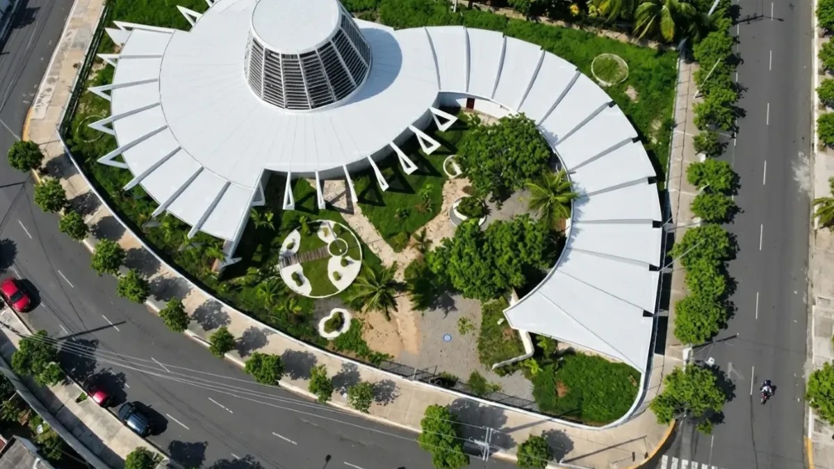 Arquitectos Dominicanos Desafían al Senado por Desalojo de Sede Histórica