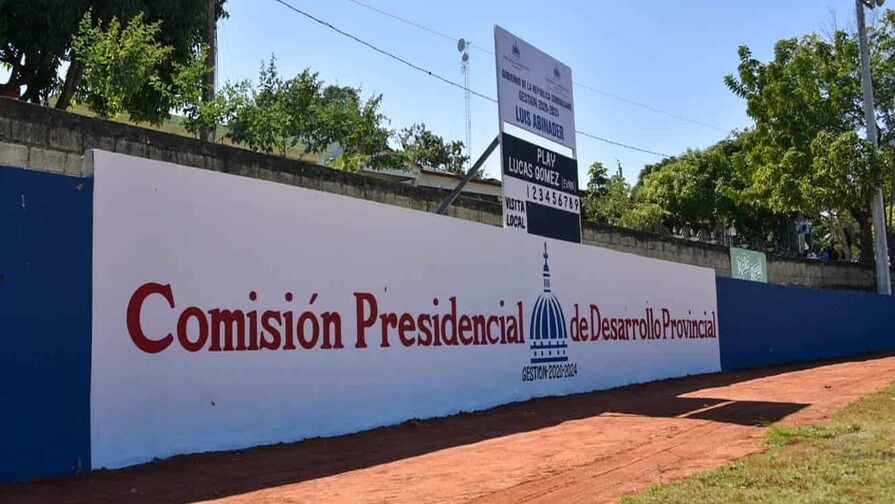 Contraloría Detecta Irregularidades en Contratos de Desarrollo Provincial