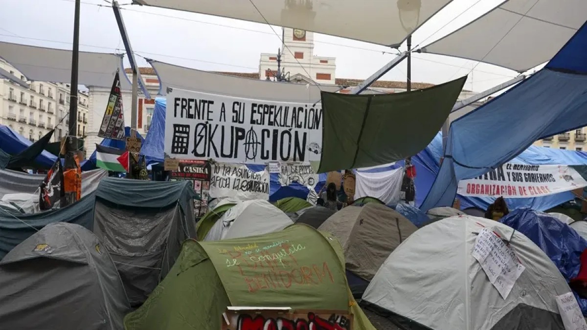 Persistente Acampada en Sol: Inquilinos Exigen Soluciones Habitacionales