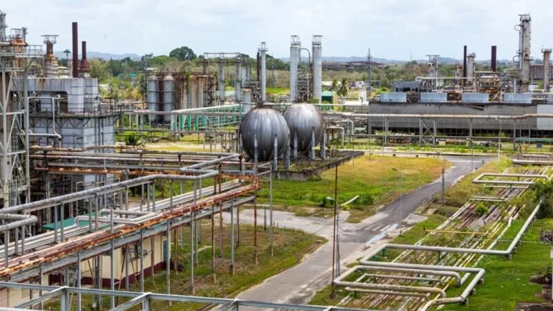 El Precio del Brent Desciende a 103 Dólares tras Declaraciones de Trump sobre Irán