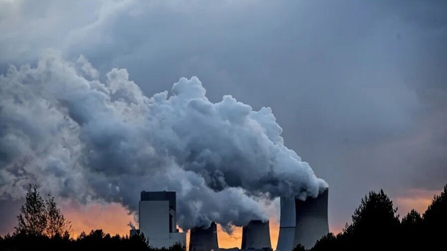 Informe Climático Advierte sobre Daños Irreversibles por Emisiones