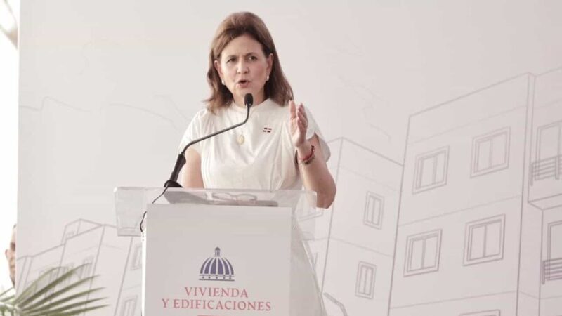 Gobierno Inaugura Viviendas y Escuela en Ciudad Juan Bosch