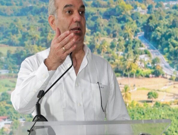 Abinader Inaugura Carretera Estratégica para Conectar el Sur y el Cibao