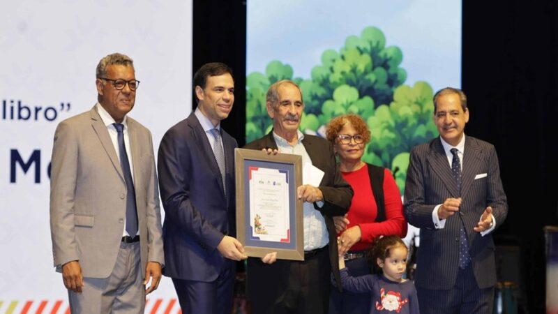 Éxito Rotundo en la Feria del Libro Santo Domingo 2026
