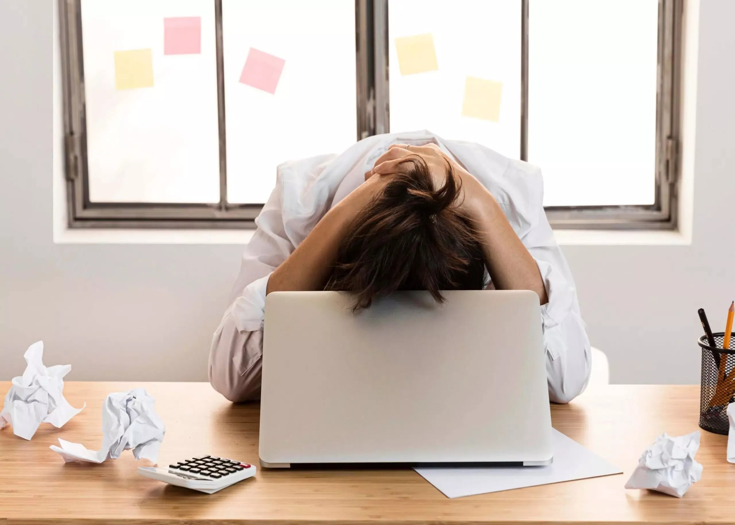 Empresas en América Latina enfrentan desafíos ante el ‘burnout’ laboral