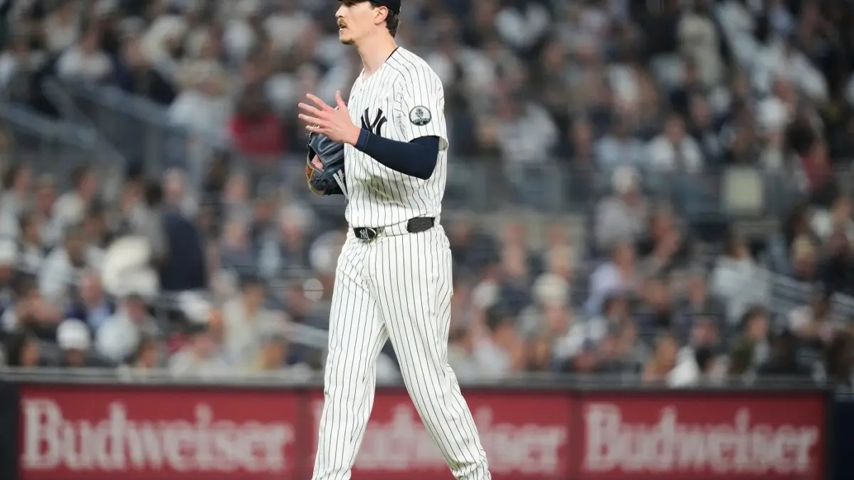 Yanquis en la Cuerda Floja: Obligados a Ganar ante Tampa Bay