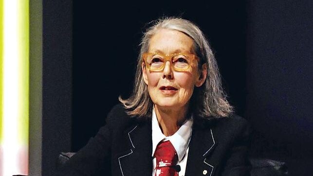 Anne Carson recibe el Nobel de Literatura por su obra innovadora