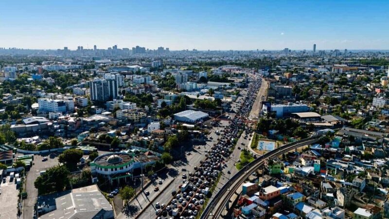 El Desafío del Tránsito en Santo Domingo: Una Urgencia Inaplazable