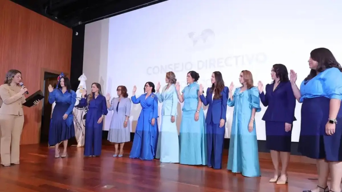 ANMEPRO Impulsa el Liderazgo Femenino con Nueva Directiva