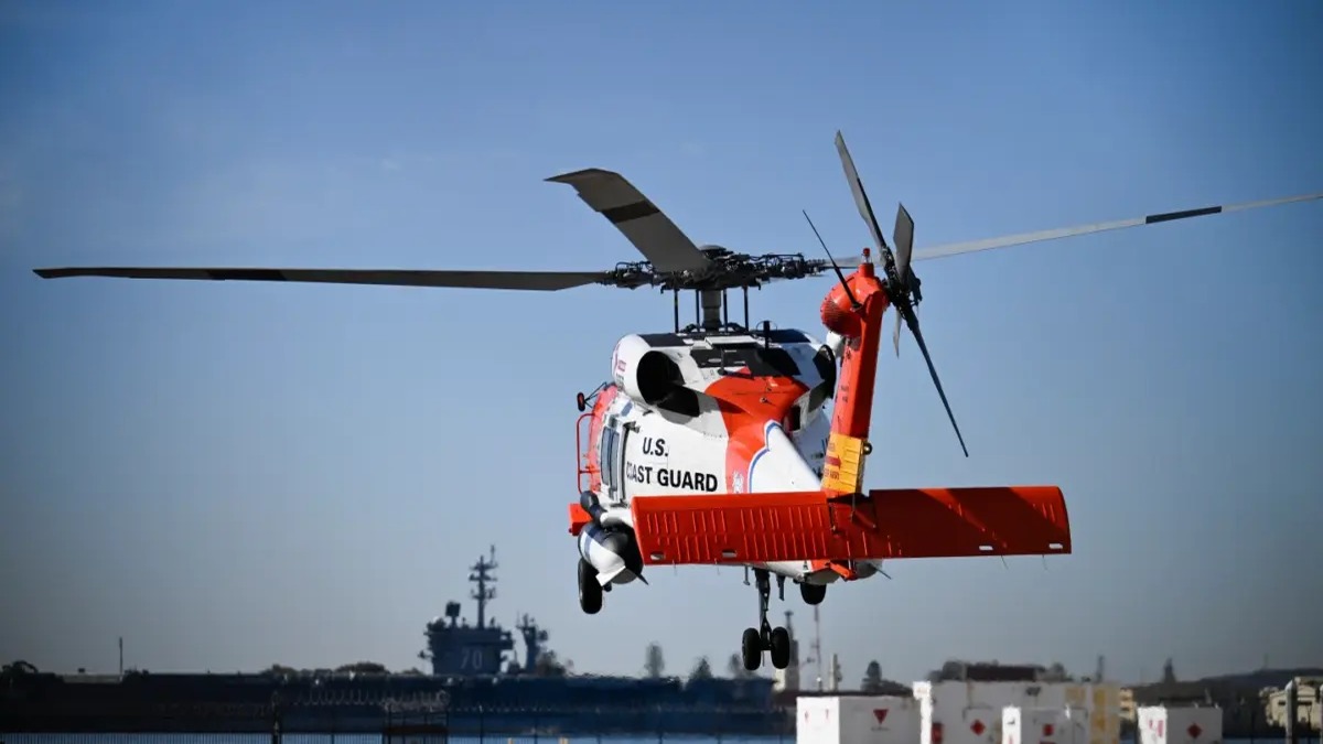 Intensa búsqueda tras naufragio en Baja California: 11 desaparecidos