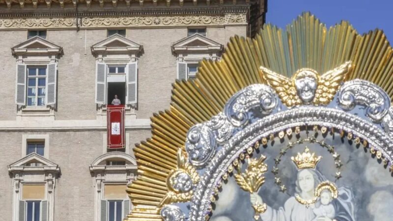 El Papa León XIV Continúa con su Agenda a la Espera de una Operación Pulmonar