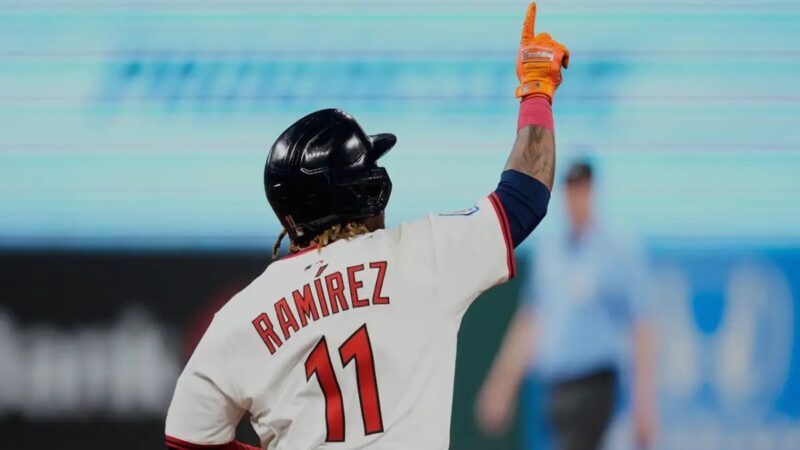 José Ramírez Rompe Récord de Embasarse en Playoffs con Cleveland