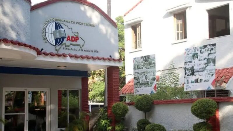 ADP Convoca a Protesta por Retrasos en Pagos y Evaluaciones