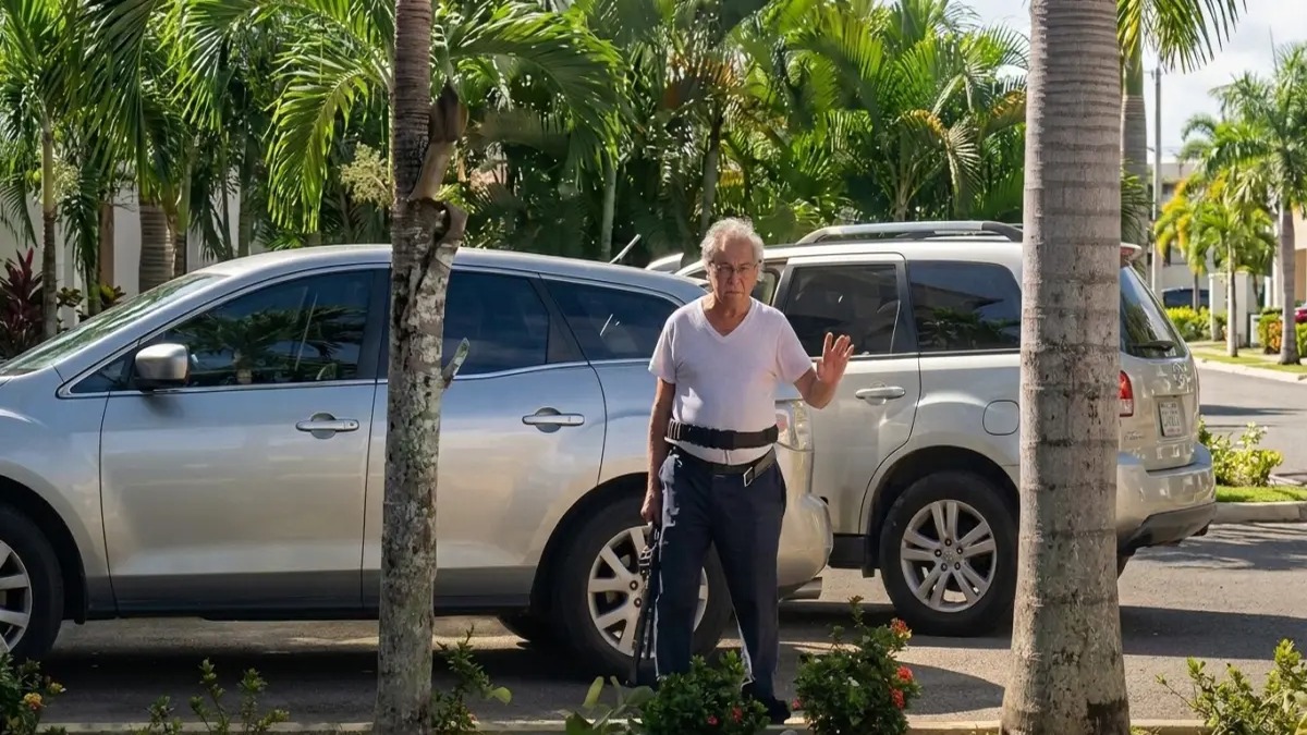 Conflicto Vecinal en Ciudad Juan Bosch Desata Tensión y Violencia